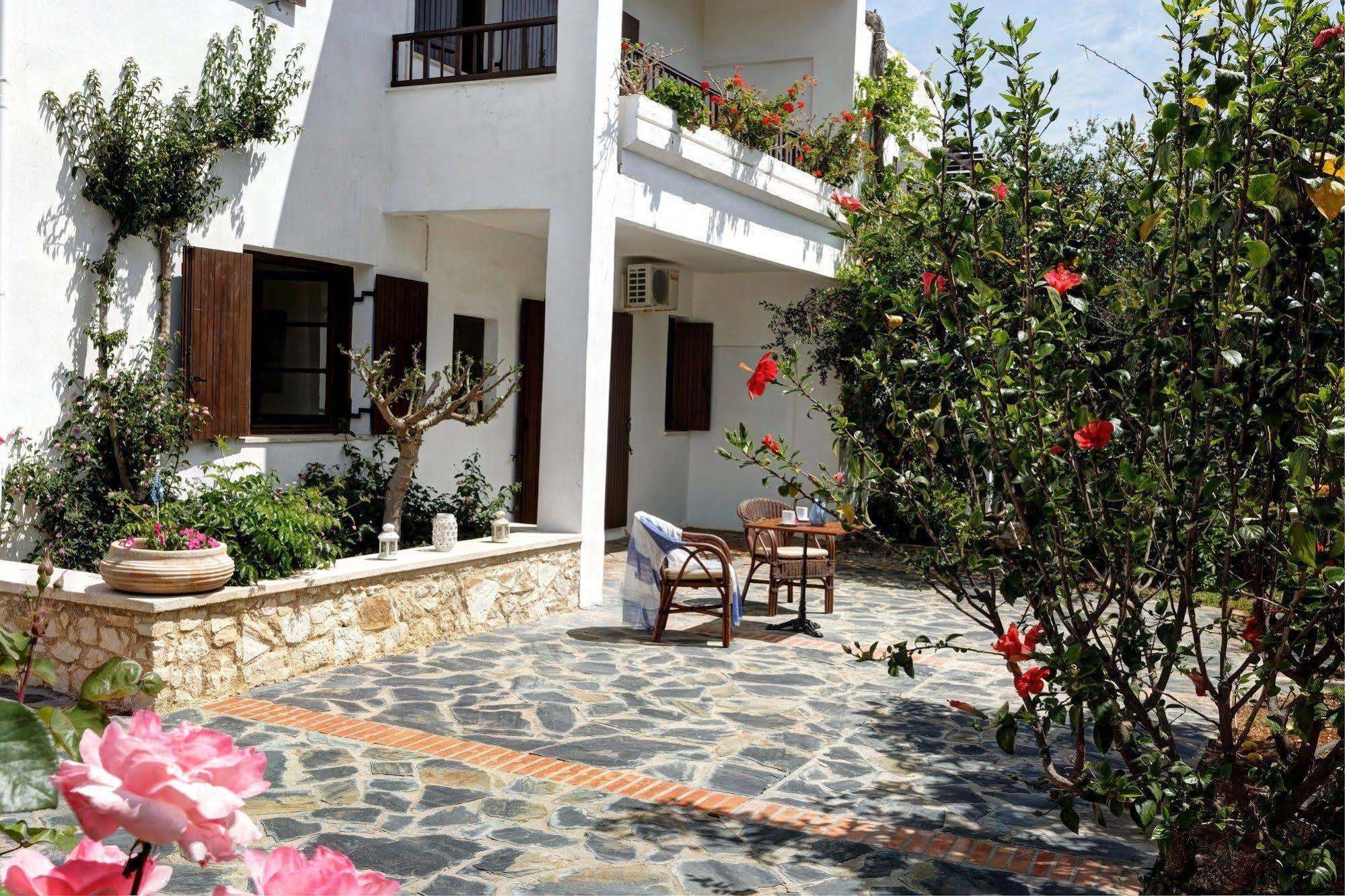 Alianthos 3*